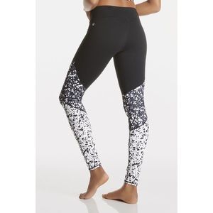Women’s Fabletics black and white small leggings